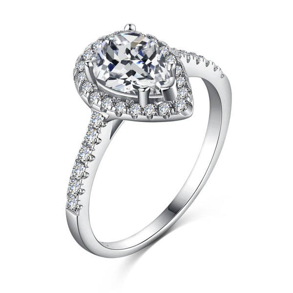 <CHIBA>1.0 Carat Luxurious Resplendent Water Drop Shape Wedding Ring