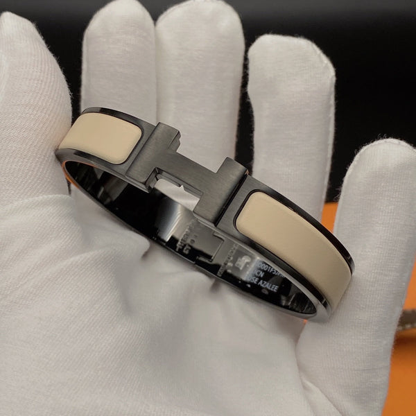 <CHIBA>H BRACELET 12MM BLACK BEIGE CERAMIC