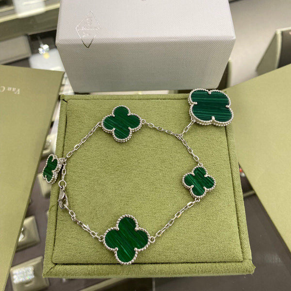 <CHIBA>CLOVER 5 MOTIFS MALACHITE BRACELET