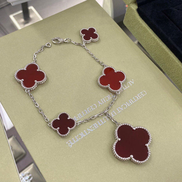 <CHIBA>CLOVER 5 MOTIFS CARNELIAN BRACELET
