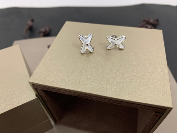 <CHIBA>JEUX DE WHITE MOP SILVER DIAMOND EARRINGS