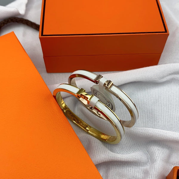 <CHIBA>CLASSIC HM CLIC WHITE 8MM ENAMEL BRACELET